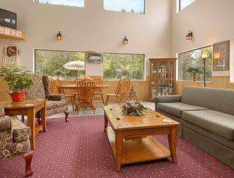 Zellar'S Village Inn Newberry 외부 사진