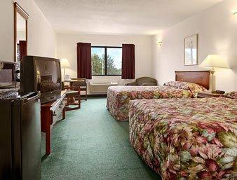 Zellar'S Village Inn Newberry 외부 사진